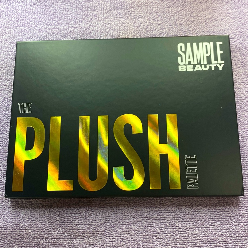 Sample Beauty The Plush Palette